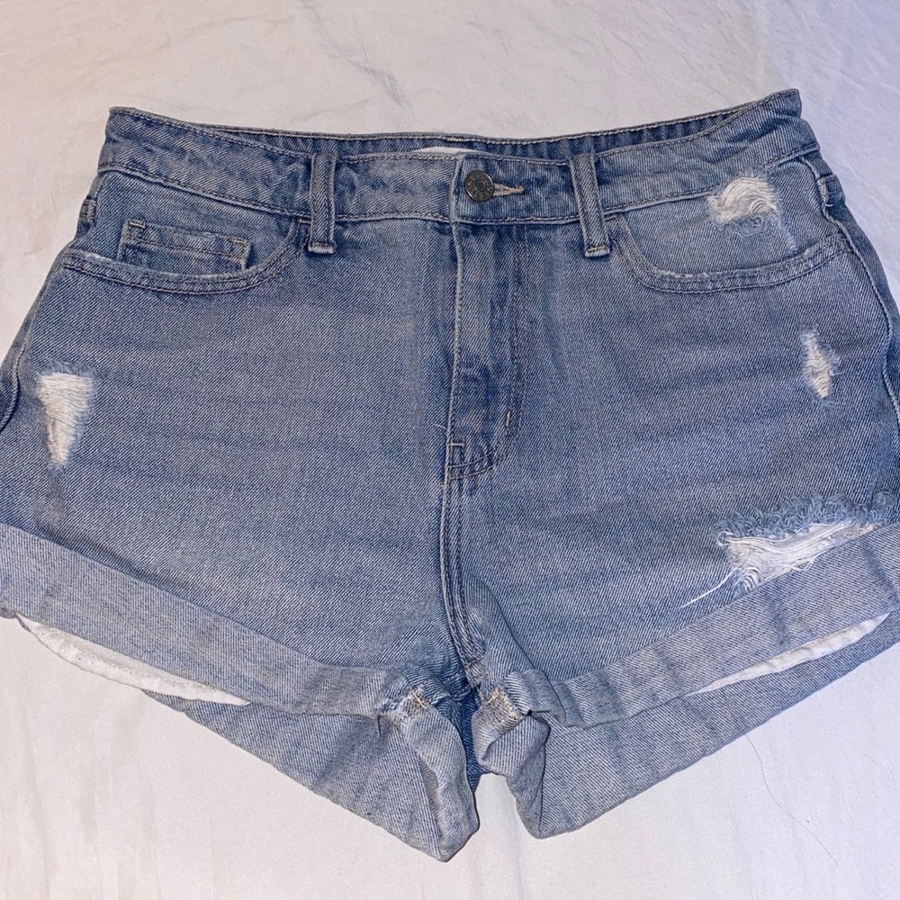 CELLO: BLUE RIPPED JEAN SHORTS